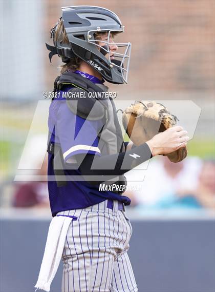 Thumbnail 1 in Calallen vs. Navarro (UIL 4A Regional Semifinal) photogallery.