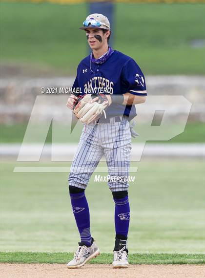 Thumbnail 1 in Calallen vs. Navarro (UIL 4A Regional Semifinal) photogallery.