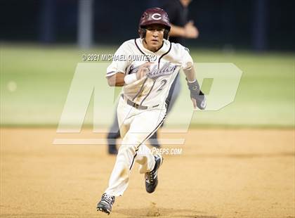 Thumbnail 2 in Calallen vs. Navarro (UIL 4A Regional Semifinal) photogallery.