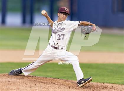 Thumbnail 3 in Calallen vs. Navarro (UIL 4A Regional Semifinal) photogallery.