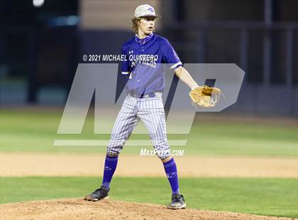 Thumbnail 1 in Calallen vs. Navarro (UIL 4A Regional Semifinal) photogallery.