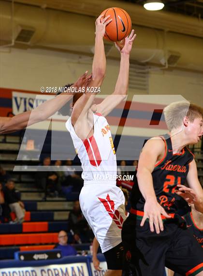 Thumbnail 2 in Poly vs. Dominguez (Tarkanian Classic) photogallery.