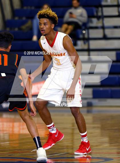 Thumbnail 2 in Poly vs. Dominguez (Tarkanian Classic) photogallery.