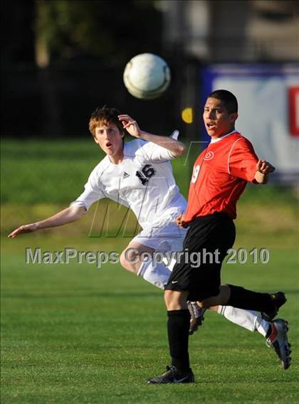 Thumbnail 2 in Decatur vs. Huntsville photogallery.