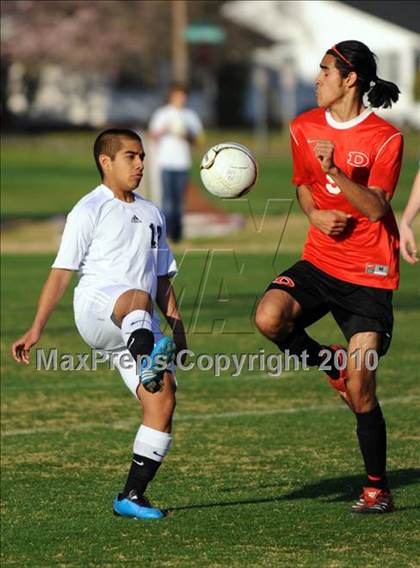 Thumbnail 3 in Decatur vs. Huntsville photogallery.