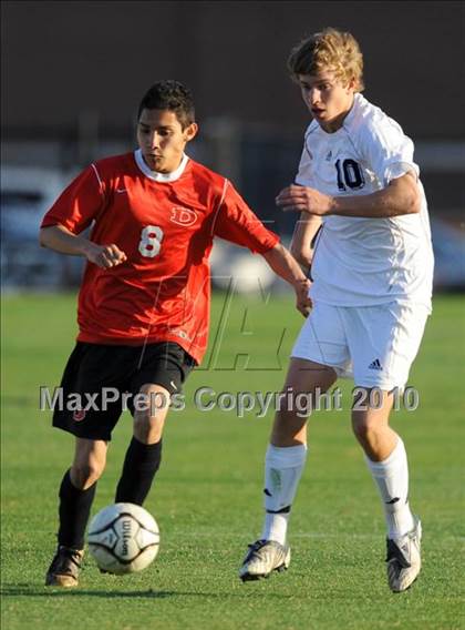 Thumbnail 3 in Decatur vs. Huntsville photogallery.