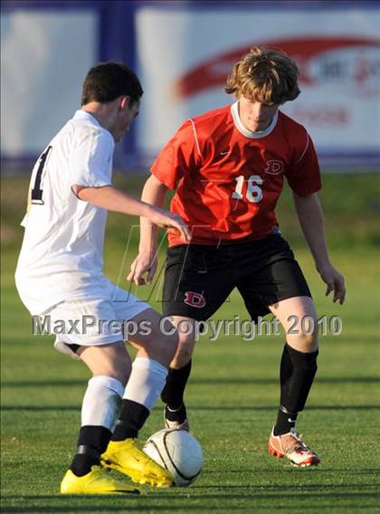 Thumbnail 2 in Decatur vs. Huntsville photogallery.