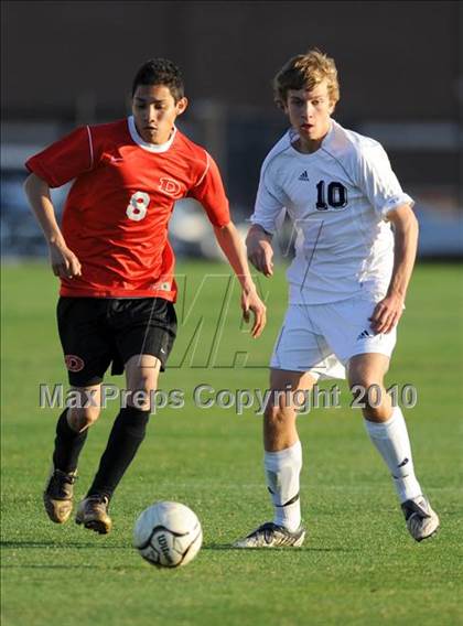 Thumbnail 1 in Decatur vs. Huntsville photogallery.