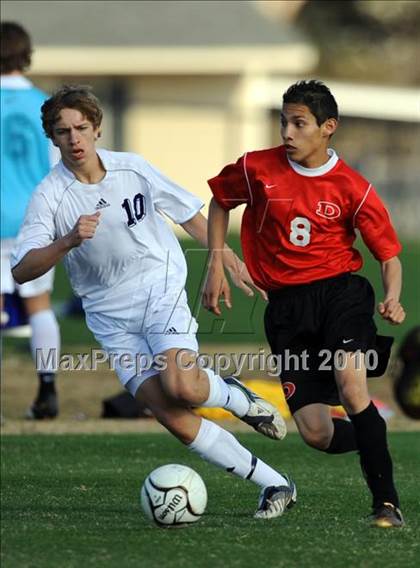 Thumbnail 2 in Decatur vs. Huntsville photogallery.