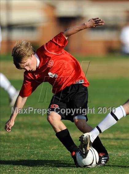 Thumbnail 2 in Decatur vs. Huntsville photogallery.