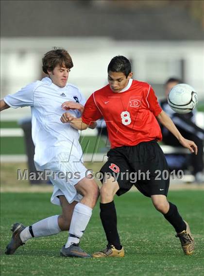 Thumbnail 3 in Decatur vs. Huntsville photogallery.