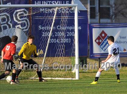 Thumbnail 3 in Decatur vs. Huntsville photogallery.