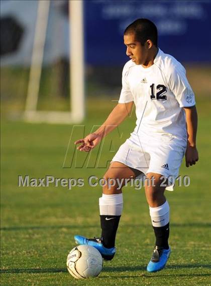 Thumbnail 3 in Decatur vs. Huntsville photogallery.