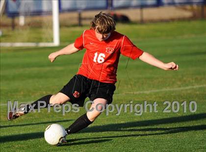 Thumbnail 3 in Decatur vs. Huntsville photogallery.