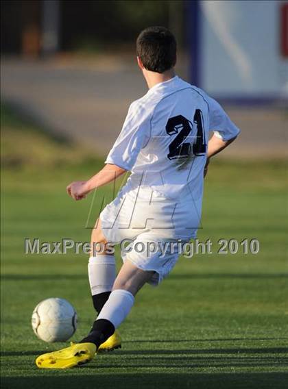 Thumbnail 3 in Decatur vs. Huntsville photogallery.