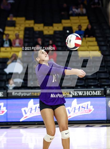Thumbnail 2 in Battlefield vs. Langley (VHSL Class 6 State Final) photogallery.