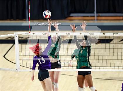 Thumbnail 1 in Battlefield vs. Langley (VHSL Class 6 State Final) photogallery.