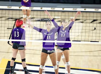 Thumbnail 3 in Battlefield vs. Langley (VHSL Class 6 State Final) photogallery.