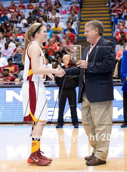 Thumbnail 1 in Hickory vs. Chapel Hill (NCHSAA 3A Final) photogallery.