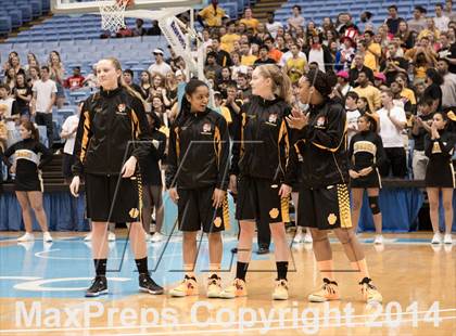 Thumbnail 1 in Hickory vs. Chapel Hill (NCHSAA 3A Final) photogallery.