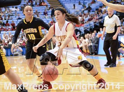 Thumbnail 1 in Hickory vs. Chapel Hill (NCHSAA 3A Final) photogallery.