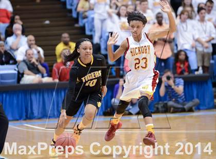 Thumbnail 3 in Hickory vs. Chapel Hill (NCHSAA 3A Final) photogallery.