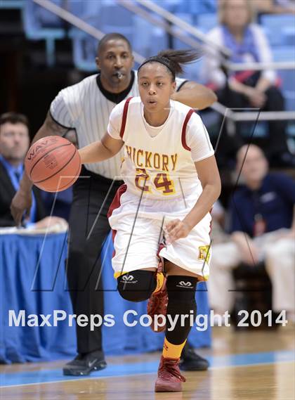 Thumbnail 1 in Hickory vs. Chapel Hill (NCHSAA 3A Final) photogallery.