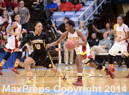Thumbnail 1 in Hickory vs. Chapel Hill (NCHSAA 3A Final) photogallery.