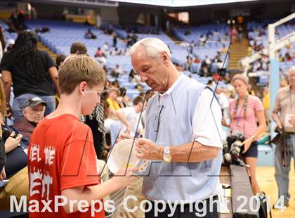 Thumbnail 1 in Hickory vs. Chapel Hill (NCHSAA 3A Final) photogallery.