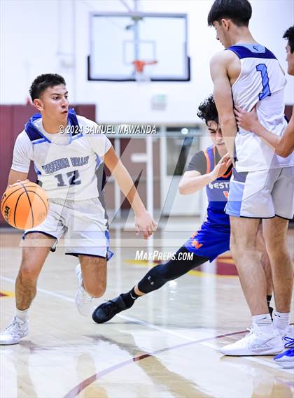 Thumbnail 3 in Westlake vs Crescenta Valley (Annual Bob Hawking Simi Valley Tip-Off Classic) photogallery.