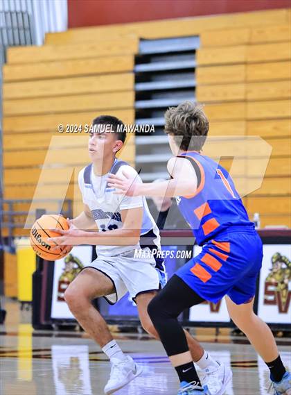 Thumbnail 2 in Westlake vs Crescenta Valley (Annual Bob Hawking Simi Valley Tip-Off Classic) photogallery.