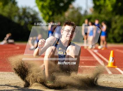 Thumbnail 1 in Bellevue @ Hazen (Long Jump) photogallery.