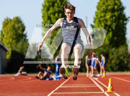Thumbnail 1 in Bellevue @ Hazen (Long Jump) photogallery.