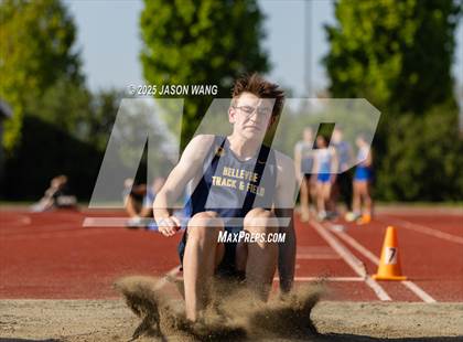 Thumbnail 3 in Bellevue @ Hazen (Long Jump) photogallery.