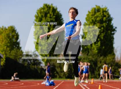 Thumbnail 3 in Bellevue @ Hazen (Long Jump) photogallery.