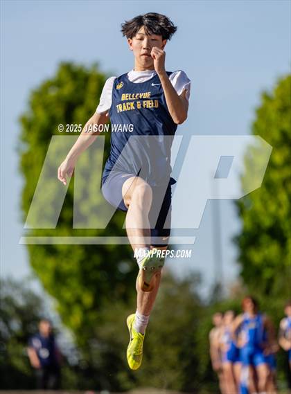 Thumbnail 2 in Bellevue @ Hazen (Long Jump) photogallery.
