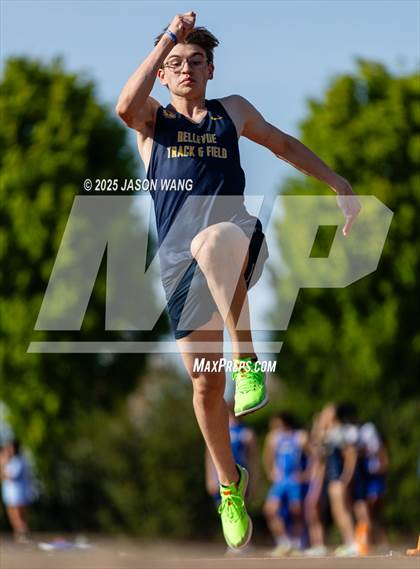 Thumbnail 3 in Bellevue @ Hazen (Long Jump) photogallery.