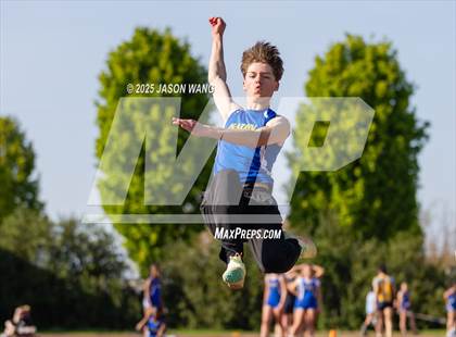 Thumbnail 1 in Bellevue @ Hazen (Long Jump) photogallery.
