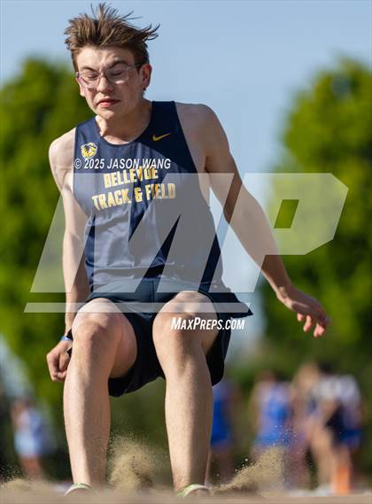 Thumbnail 1 in Bellevue @ Hazen (Long Jump) photogallery.