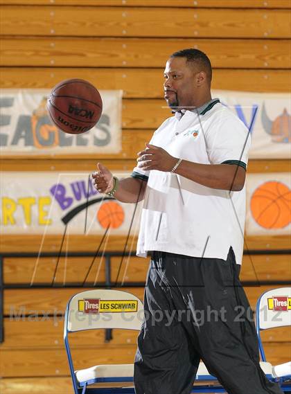 Thumbnail 1 in McClatchy vs. El Camino (Lady Bulldog Winter Classic) photogallery.