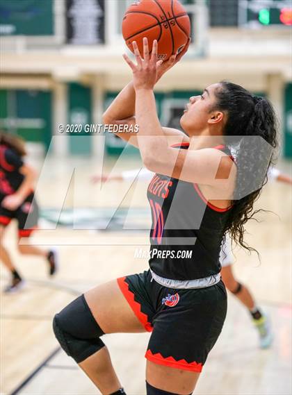 Thumbnail 2 in St. Joseph Notre Dame vs. Clayton Valley Charter (Contra Costa Challenge) photogallery.