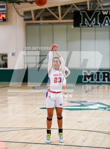 Thumbnail 1 in St. Joseph Notre Dame vs. Clayton Valley Charter (Contra Costa Challenge) photogallery.