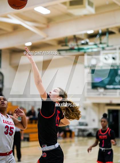 Thumbnail 2 in St. Joseph Notre Dame vs. Clayton Valley Charter (Contra Costa Challenge) photogallery.