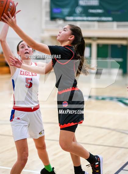 Thumbnail 1 in St. Joseph Notre Dame vs. Clayton Valley Charter (Contra Costa Challenge) photogallery.
