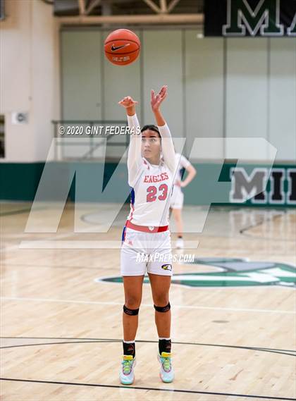 Thumbnail 3 in St. Joseph Notre Dame vs. Clayton Valley Charter (Contra Costa Challenge) photogallery.
