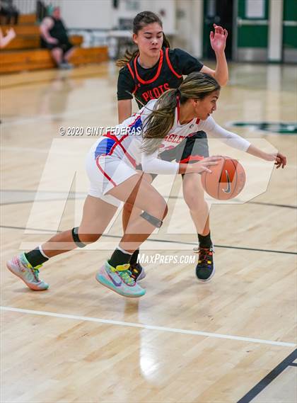 Thumbnail 1 in St. Joseph Notre Dame vs. Clayton Valley Charter (Contra Costa Challenge) photogallery.