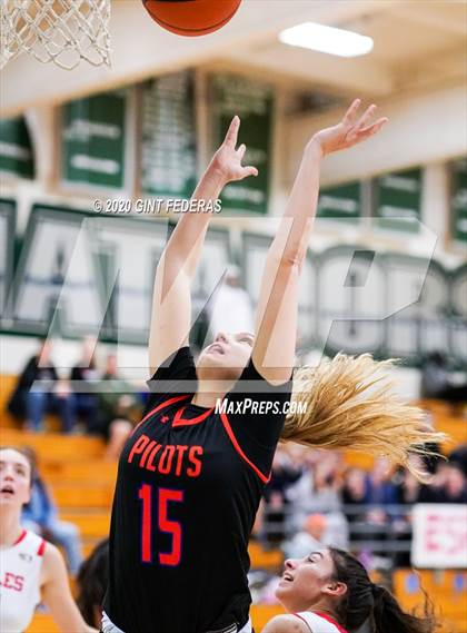 Thumbnail 3 in St. Joseph Notre Dame vs. Clayton Valley Charter (Contra Costa Challenge) photogallery.