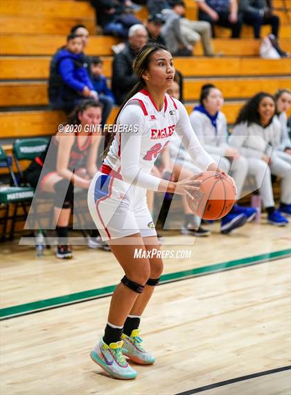 Thumbnail 3 in St. Joseph Notre Dame vs. Clayton Valley Charter (Contra Costa Challenge) photogallery.