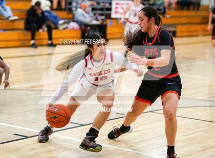 Thumbnail 3 in St. Joseph Notre Dame vs. Clayton Valley Charter (Contra Costa Challenge) photogallery.