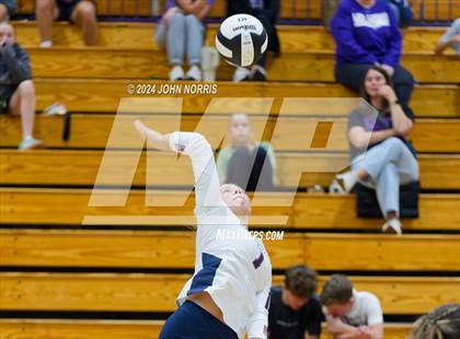 Thumbnail 2 in Bellmont @ Leo photogallery.